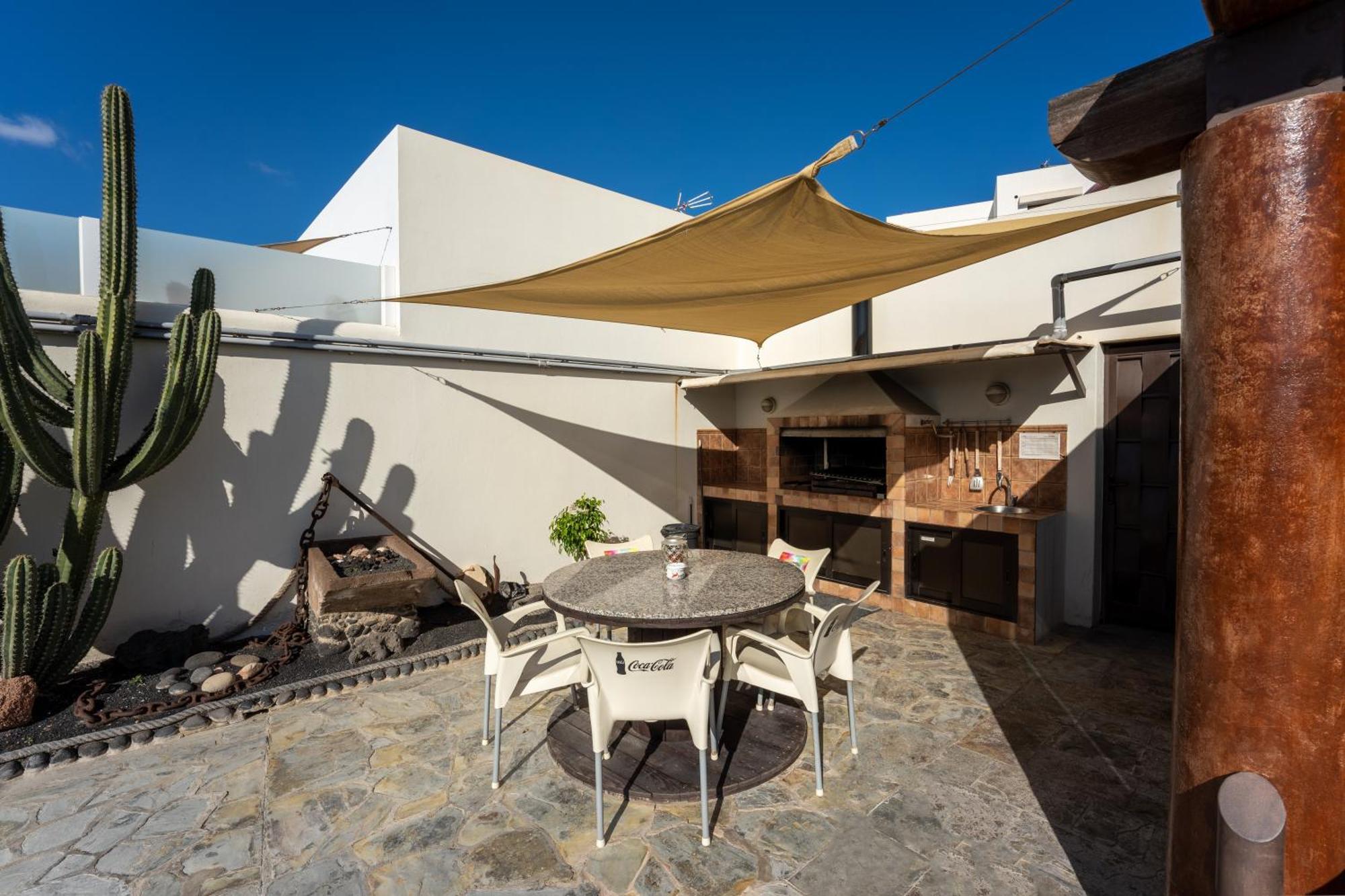 V Princesa, Vivienda Con Piscina Climatizada Y Bbq Villa Puerto del Carmen  Exterior photo